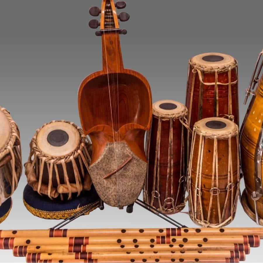 HANDCRAFTED (हस्तनिर्मित)