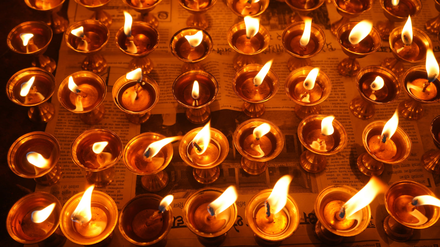 Traditional Brass Diya – Puja Oil Lamp for Aarti & Festivals – पितल दियो